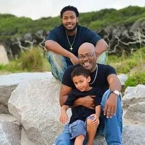 Meet your Posher, Bobby